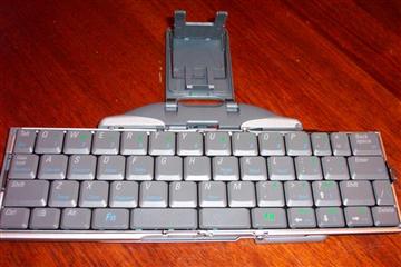 Stowaway Bluetooth Keyboard open